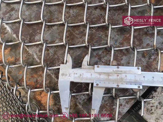 الصين الحواجز الصينية للسلسلة. فتحة الشبكة 55×55 ملم. سلك فولاذي مقاس 4.0 ملم. المزود