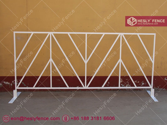 الصين نظام سياج مؤقت مزخرف | حاجز للمشاة | أنبوب إطار 19 مم | مطلي بالمسحوق الأبيض | HeslyFence-China المزود
