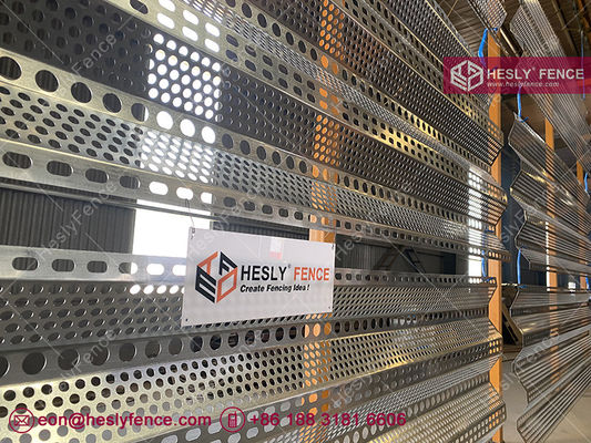 الصين سد حاجز الرياح بطول 5 أمتار لمكافحة الرياح والغبار، اللون الأزرق، المصنع الصيني، ألواح معدنية مثقبة من الفولاذ المزود