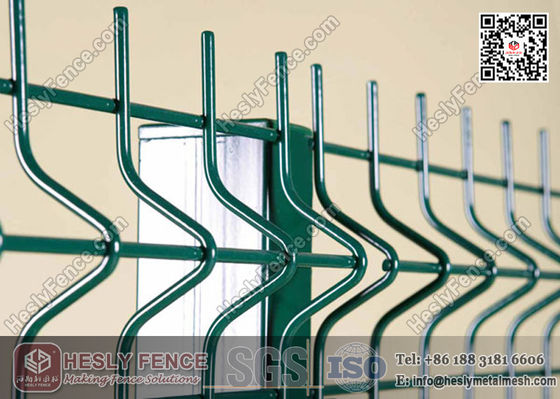 ألواح السياج المصفحة بالأسلاك اللاصقة المزود