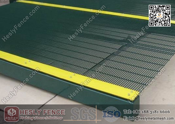 358 مكافحة القطع الحديدية الشبكة الأمان لوحة السياج 3"X5" فتحة الشبكة المزود