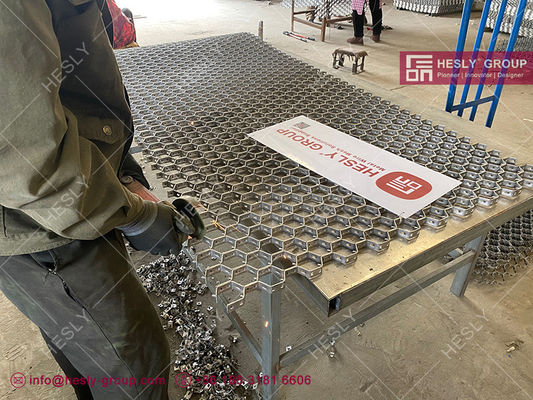 شبكة سداسية SS304 مقياس 14 مقاس 50 مم من النوع H | شبكة معدنية سداسية أمريكية لتبطين الأفران المقاومة للحرارة المزود