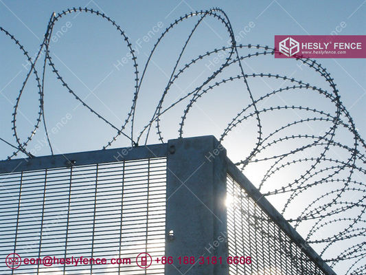 358 سياج أمني عالي مضاد للقطع RAL6005 اللون الأخضر الصين المصدر المزود