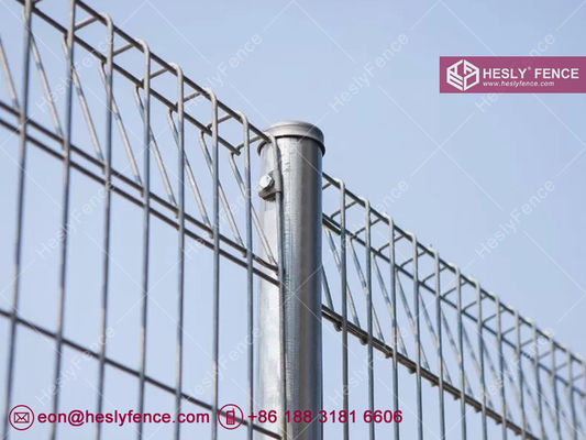 ألواح سياج شبكي ملحوم BRC من الصين | مصنع HESLY China لأسوار الشبكات الملفوفة المزود