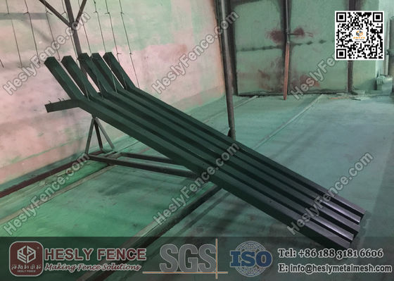سياج مطار الصين بارتفاع 3.0 متر مع أعلى لفائف الحلاقة والأسلاك الشائكة | الصين مصنع / مورد المزود