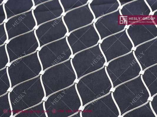 AISI316 2.4mm قطر 90X90mm شبكة فتح الصلب المقاوم للصدأ شبكة سلامة هليديك المزود