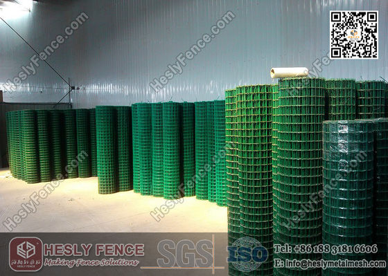 حواجز حائطية مصفحة 50×50 ملم ثقب مربع RAL6005 أخضر مغلف بالبيفيكس المزود