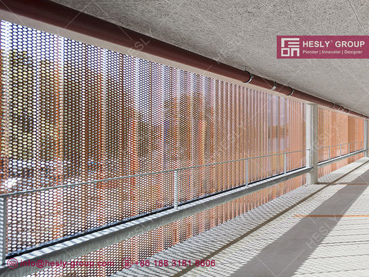 واجهات معدنية مثقبة من الألومنيوم بمقاس 530 × 2000 مم للجماليات الداخلية والخارجية لجدران المباني المزود