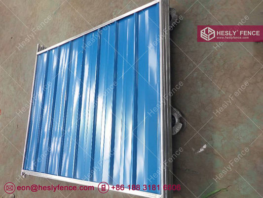 2.1×2.4م حصار مؤقت من ورق متجلي اللون الأحمر. المزود