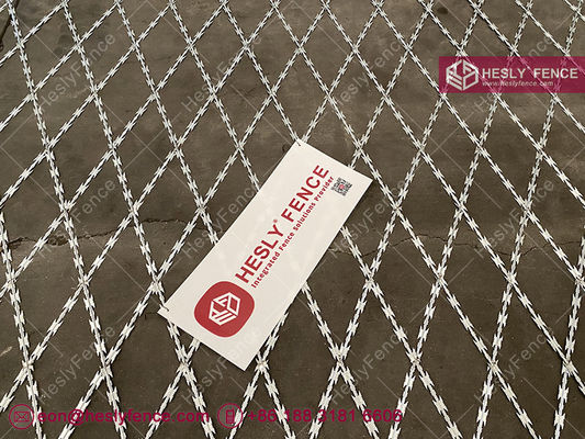 سياج شبكي شفرة معيني الشكل بارتفاع 2.4 متر، مقاس 75 × 150 ملم | مورد شبكة شفرة ملحومة من الصين المزود