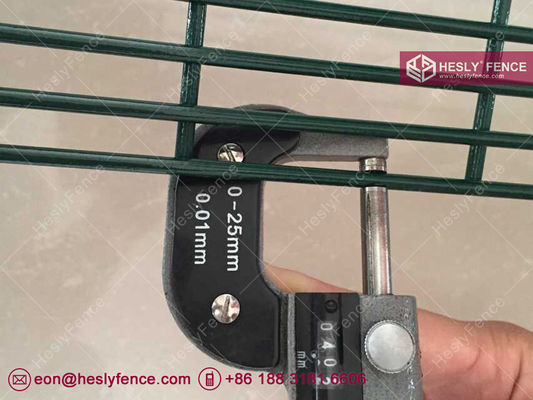 ألواح سياج مضادة للتسلق | سياج شبكي عالي الأمان مطلي بالمسحوق | 358 سياج - ماركة HESLY المزود