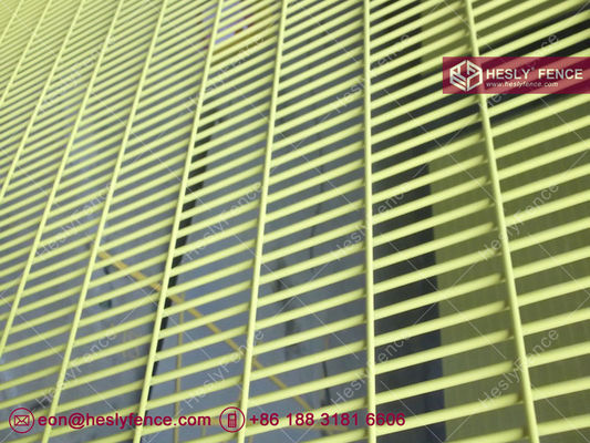 358 شبكة سياج أمني | سلك 8 مقياس | فتحة 1/2 بوصة × 3 بوصة | مطلي بالمسحوق الأخضر - Hesly Fence - الصين المزود