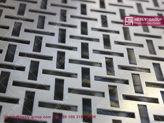 لوحة معدنية مثقبة | نمط فتحة الفتحة | الحفرة المربعة | سمك 2 ملم | مجلفن | مصنع هيسلي للشبك المعدني الصيني المزود