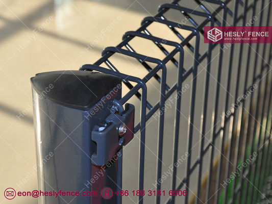 أسفل و أعلى حواجز الحواجز المصفحة 50×150ملم فتحة 4.5ملم سمك الأسلاك HeslyFence, China المزود