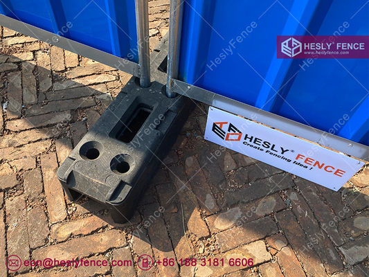 2.1×2.4م حصار مؤقت من ورق متجلي اللون الأحمر. المزود