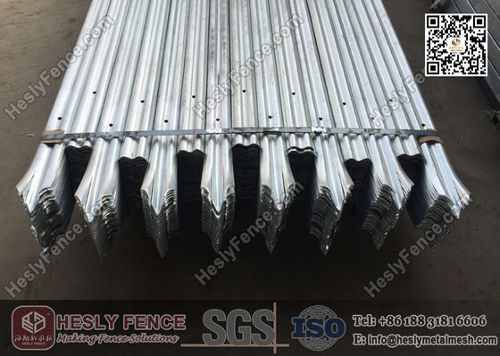 سياج الحاجز الفولاذي المغطى بالغبار ذو الارتفاع 2.4m × 2.75m HESLY الصينية المزود