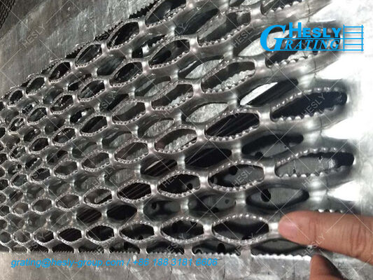 الحديد المثقوب الحماية الصين المورد، 1 × 4 ′′ ارتفاع 2، فولاذ الكربون المزود