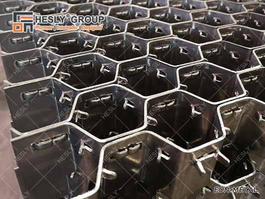 شبكة سداسية مرنة بسمك 2 بوصة من AISI310S لتبطين الحراريات، فتحة سداسية 50 مم، مصنع صيني المزود