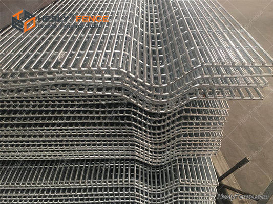 358 سياج عالي الأمان مضاد للتسلق | لون أخضر RAL6005 | مصنع في الصين المزود