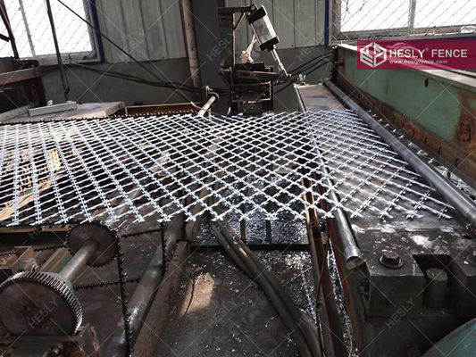 لوح شبكي شفرة ملحوم بالماس، 1.8 × 6.0 متر، مطلي بالمسحوق، HeslyFence الصين المزود