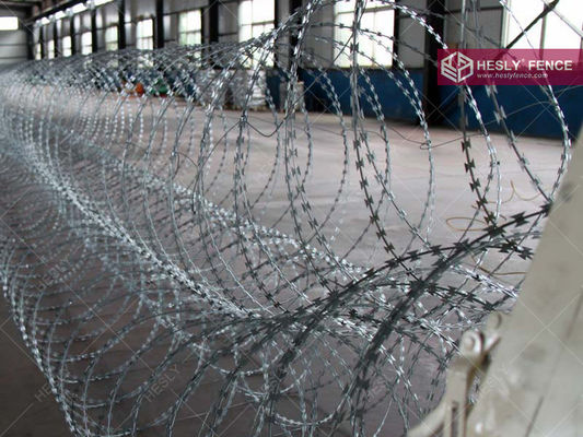 محرك الأمان المحمول محرك راديو الحاجز Razor Barrier trailer المزود