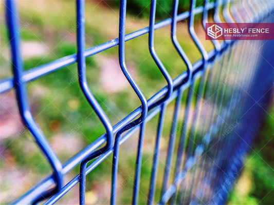 حواجز 3D لحام الشبكة، مسحوق مغلفة، ارتفاع 1.8m، الصين HeslyFence مصنع المبيعات المزود