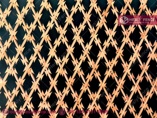 حواجز الشبكة المصفحة بالماس 150×300ملم ثقب 1.8م×6.0م المزود