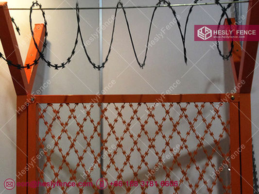 1.8mX6.0m سي بي تي-60 الحلاقة الشبكة الحلاقة الحماية السياج 150X300ملم فتحة الماس المزود