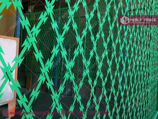 1.8mX6.0m سي بي تي-60 الحلاقة الشبكة الحلاقة الحماية السياج 150X300ملم فتحة الماس المزود