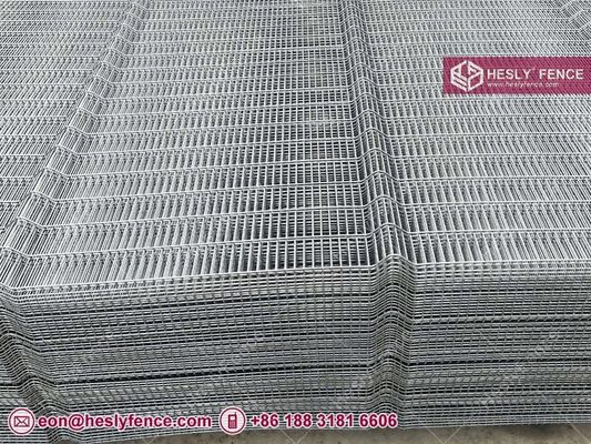 358 سياج شبكة عالية الأمن مع شريط مسطح معزز، مسحوق مغلف باللون الأسود، مضاد للقطع، مضاد للصعود المزود