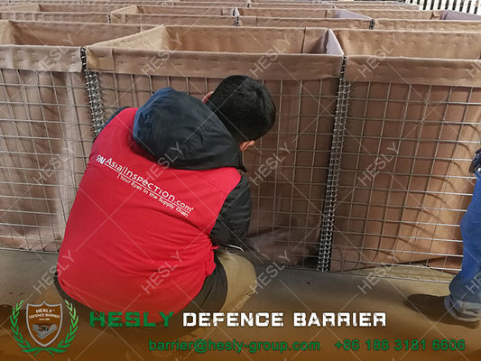 الحواجز الدفاعية HESLY MDB10 ارتفاع 2.21m سمك السلك 5.0mm حفرة مربعة 3 × 3 المزود
