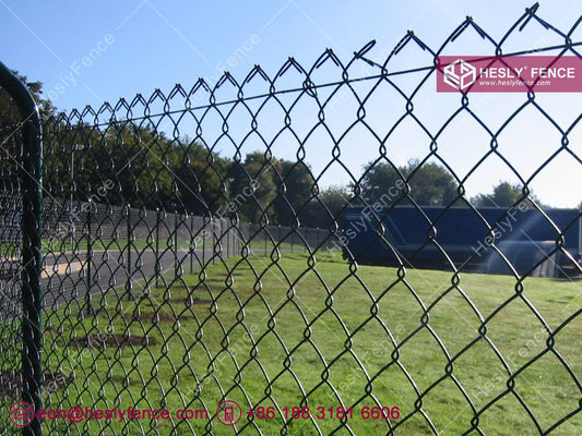 سياج شبكي مطلي باللون الأخضر من مادة PVC | فتحة شبكة 50X50 مم | سلك 3.8 مم المزود